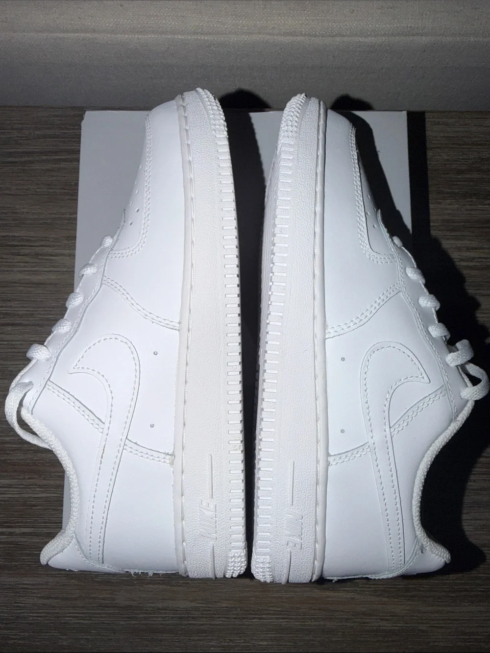 Nike Air Force 1 Low LE NWT SZ 3 WHITE